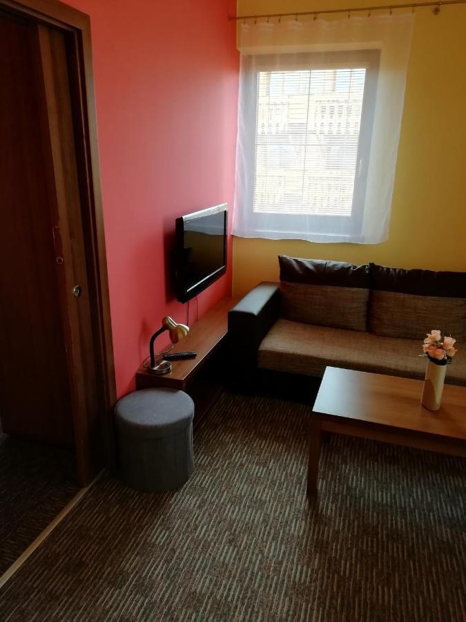 Apartman Fiona Velka Lomnica Εξωτερικό φωτογραφία